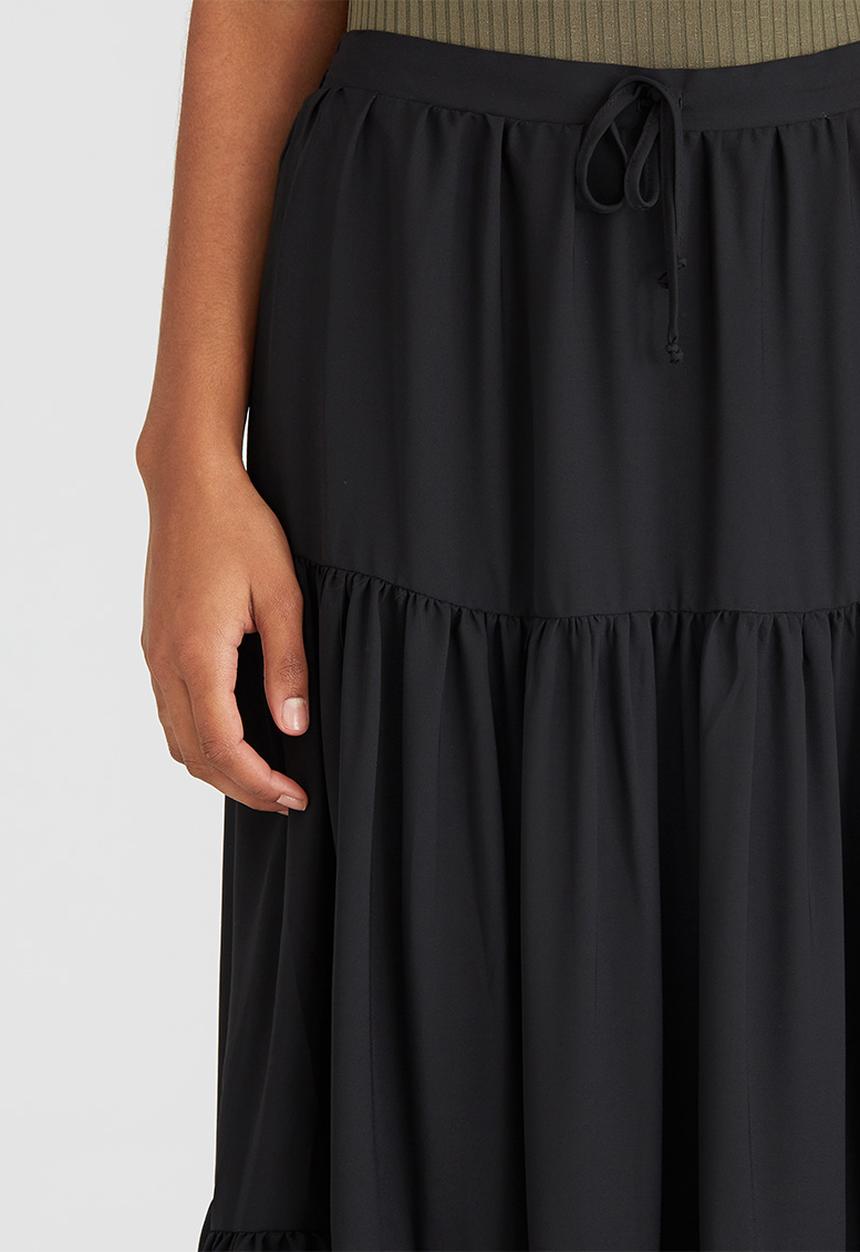 c(inch) - Tiered Maxi Skirt Black