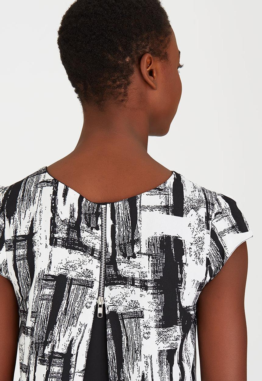 edit - Double Layer T-shirt Blouse with Back Zip Black and White