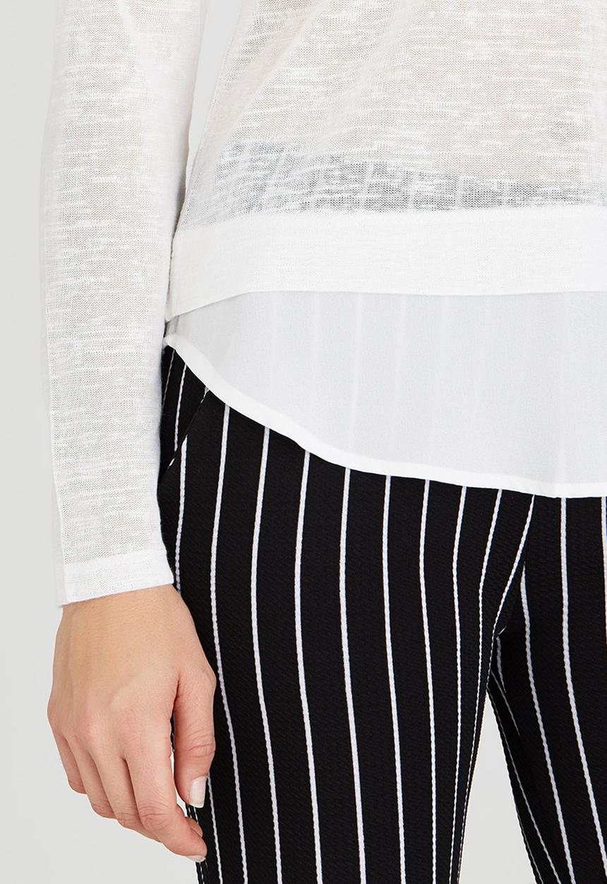 Revenge - V-neck 2-in-1 Top Milk