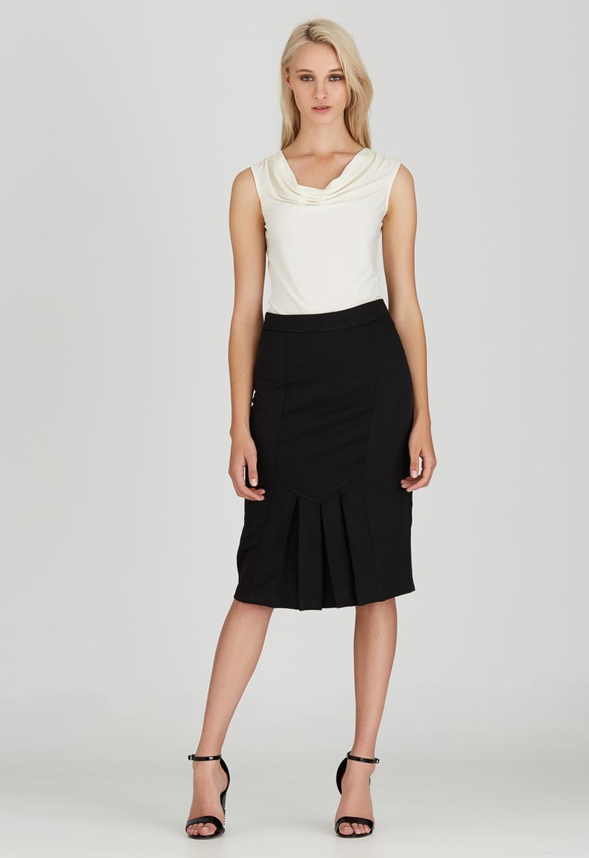 edit - Front Pleat Detailed Semi-fitted Skirt Black
