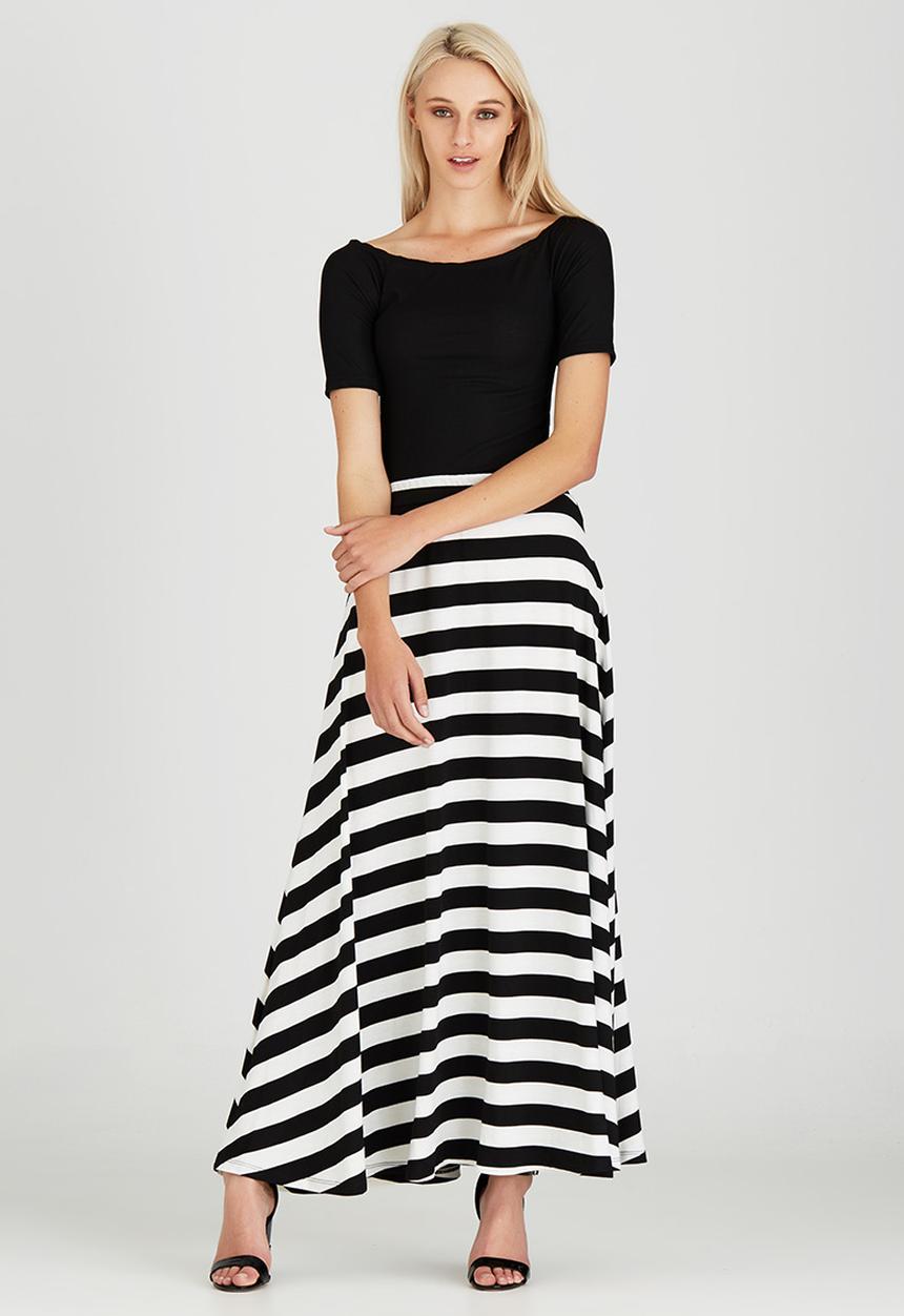 edit - Maxi Fit and Flare Skirt Black and White