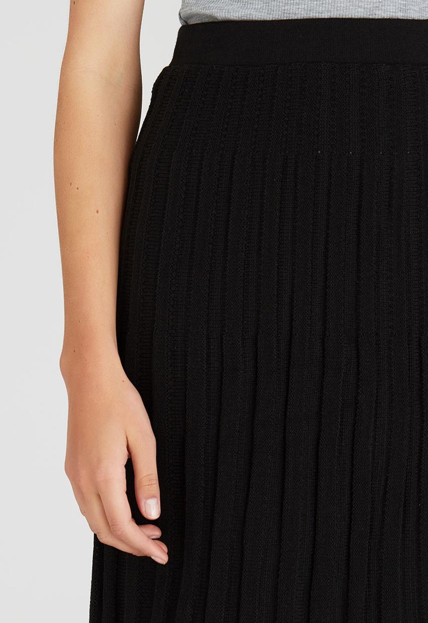 STYLE REPUBLIC - Midi Pleated Knitwear Skirt Black