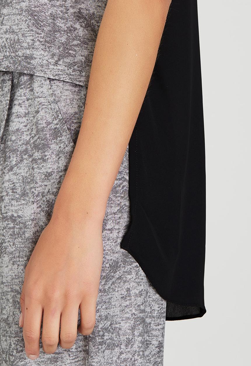 STYLE REPUBLIC - High Low T-shirt Black and Grey