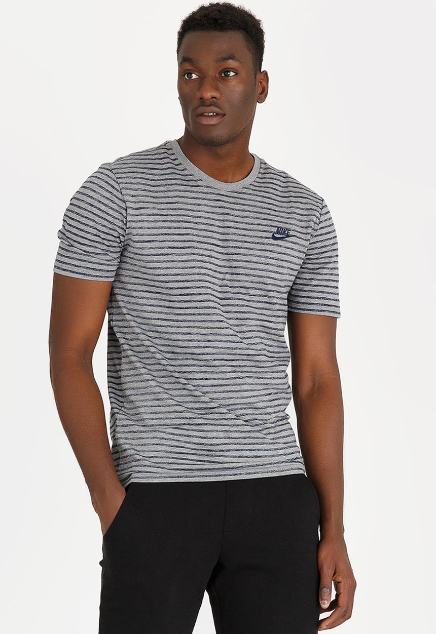 Nike - Nike Sportswear grey tee