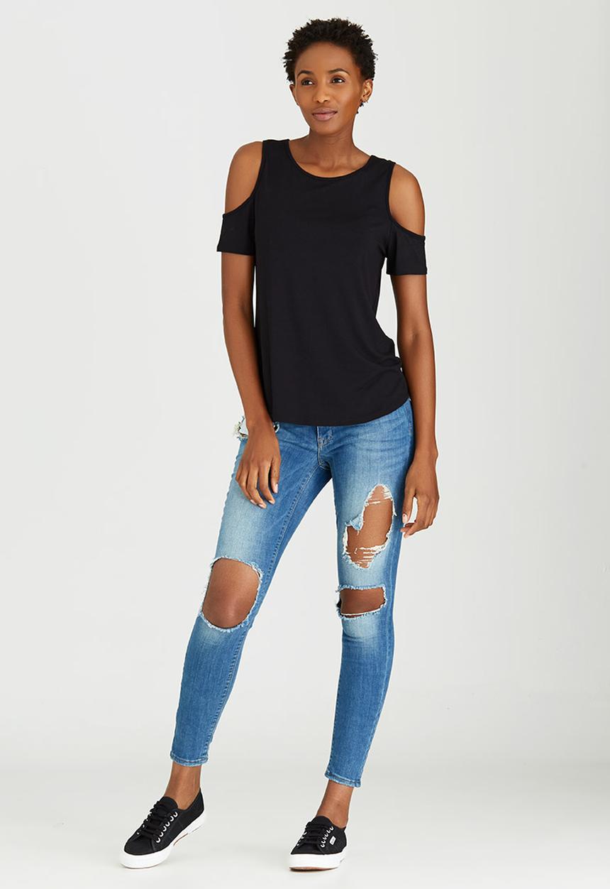 c(inch) - Cold Shoulder T-Shirt Black