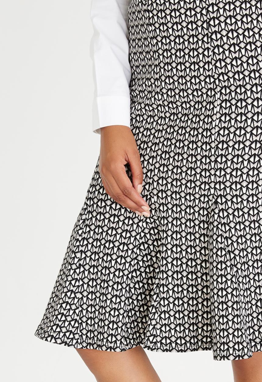 edit - Pencil Skirt Black and White