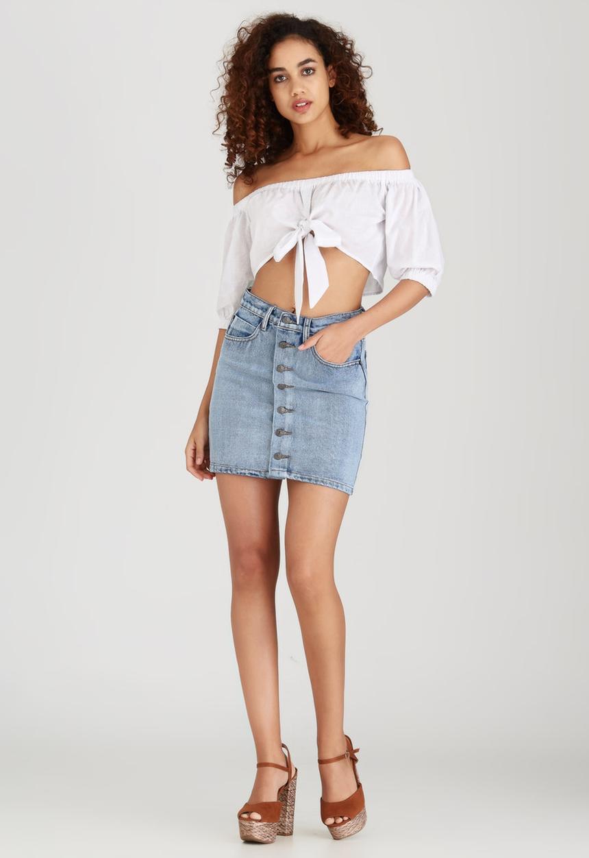 BoohooDNU - Front Tie Off The Shoulder Crop Top White