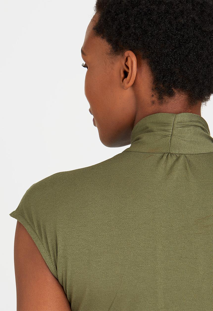 edit - Easy-wearing Knit Cami Khaki Green