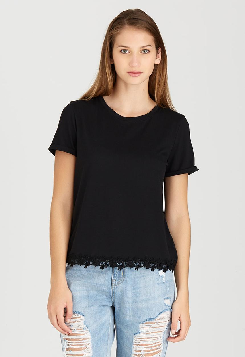 c(inch) - T-shirt with Lace Trim Black