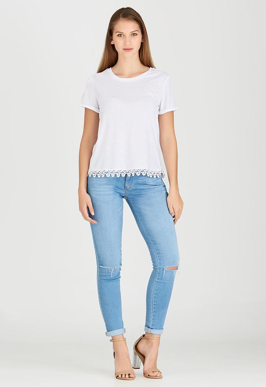 c(inch) - T-shirt with Lace Trim White