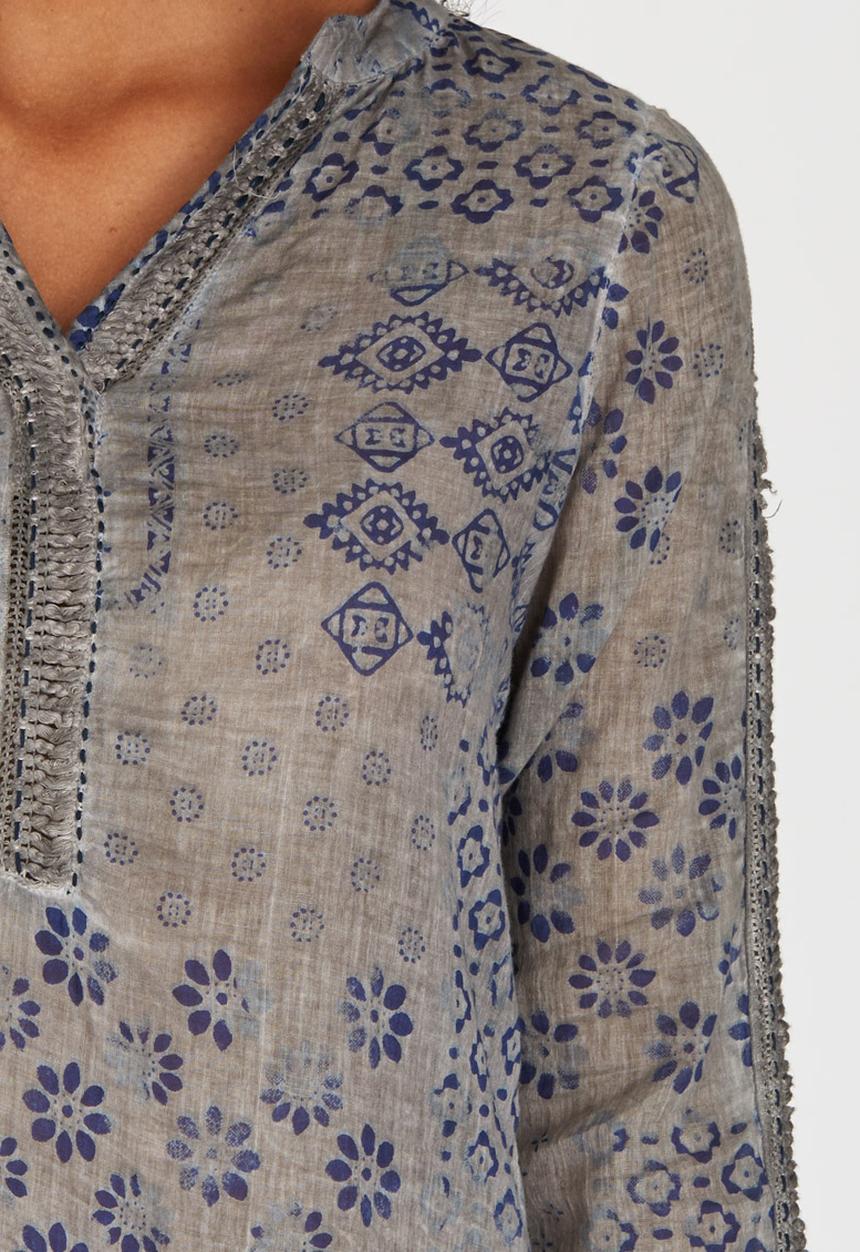 G Couture - Printed Top with Crochet Inset Pale Grey