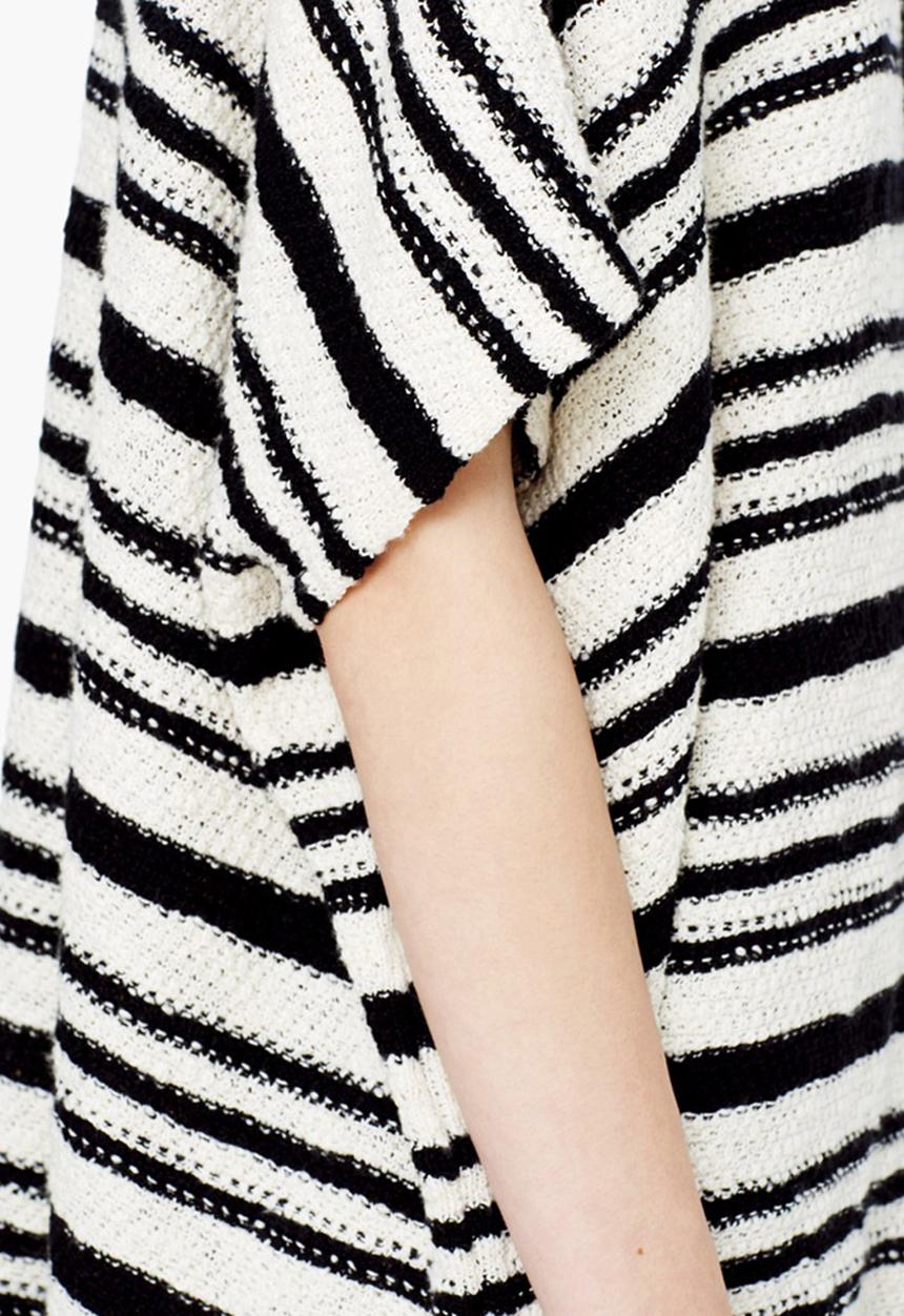 MANGO - Poncho Top Black and White