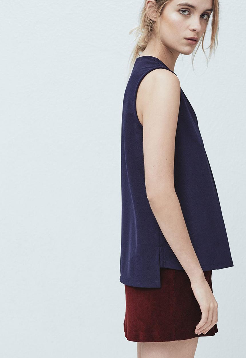 MANGO - Flowy Textured Top Navy