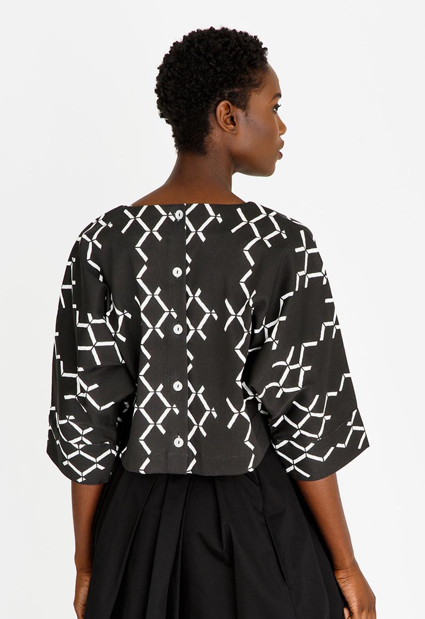 Chulaap - 3/4 Sleeve Diamond Print Box Top Black and White