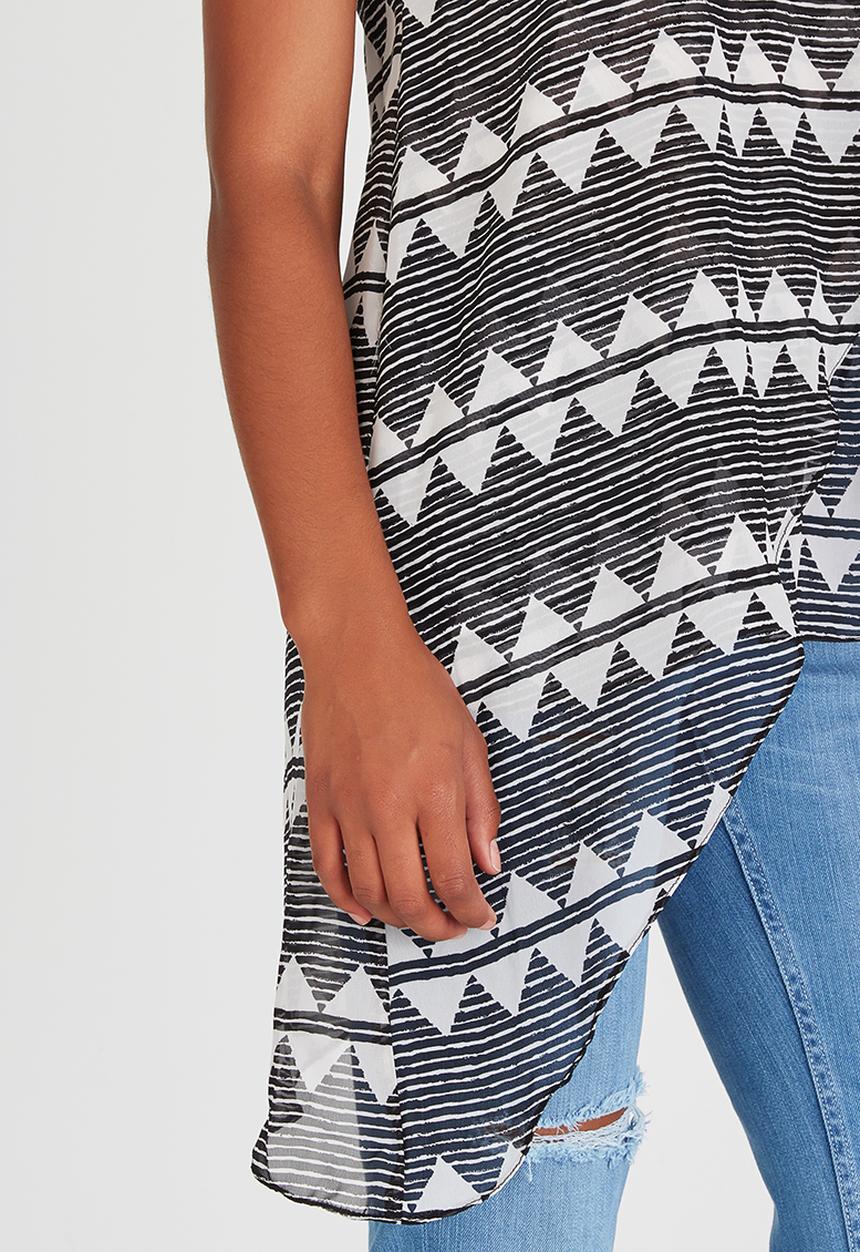 STYLE REPUBLIC - Asymmetrical Cami Black and White