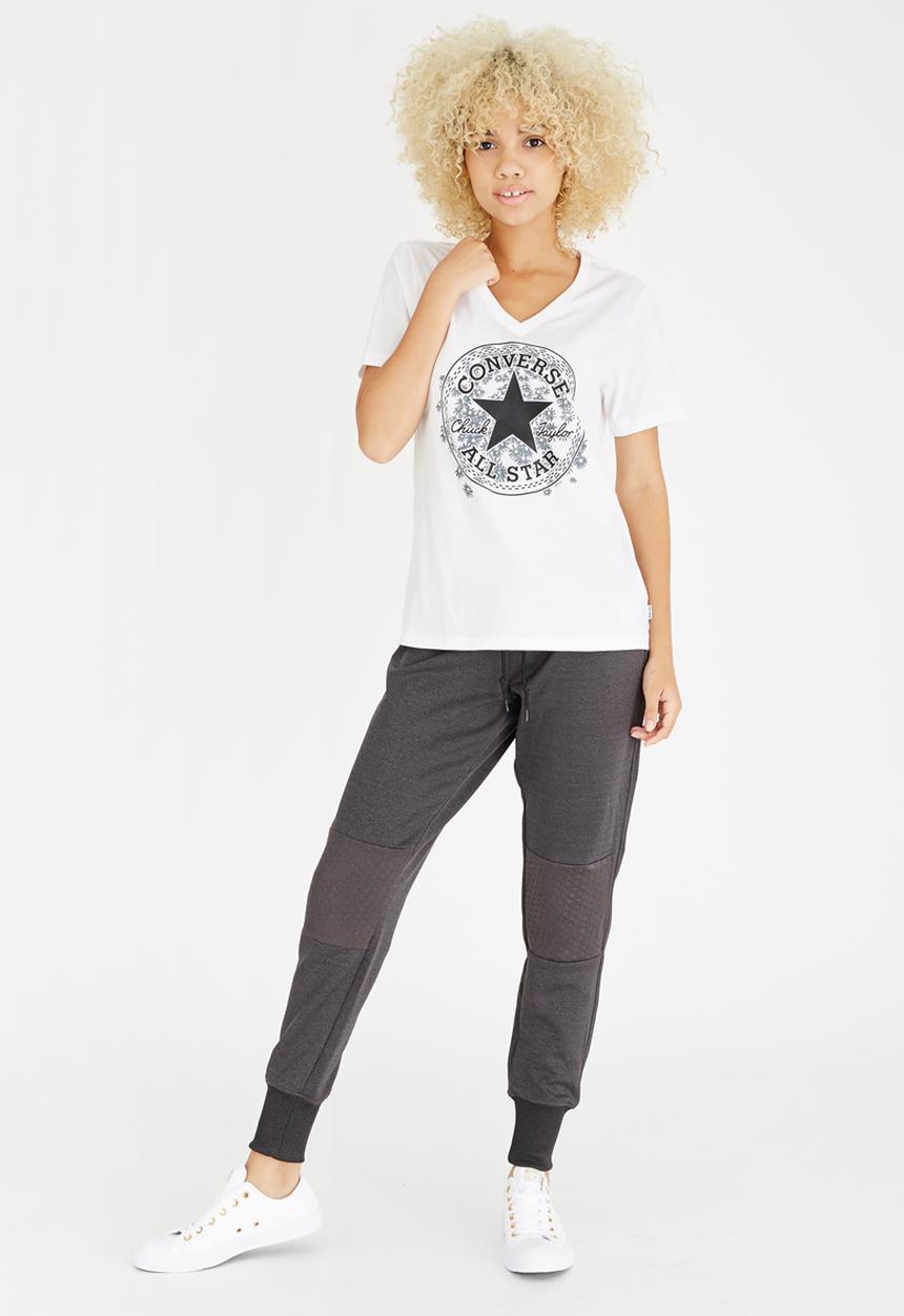 Converse - Daisy V-neck Tee White