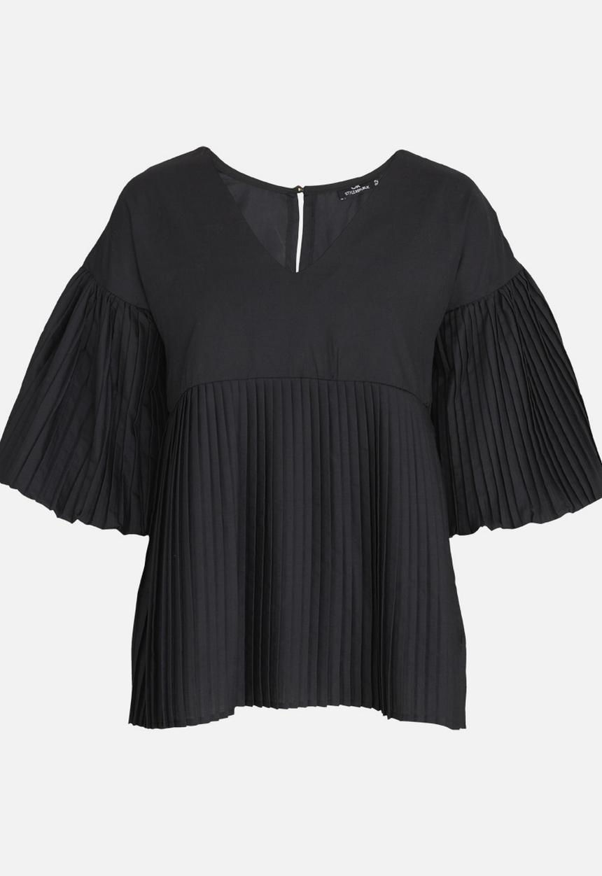 STYLE REPUBLIC - Pleat Detail Blouse Black