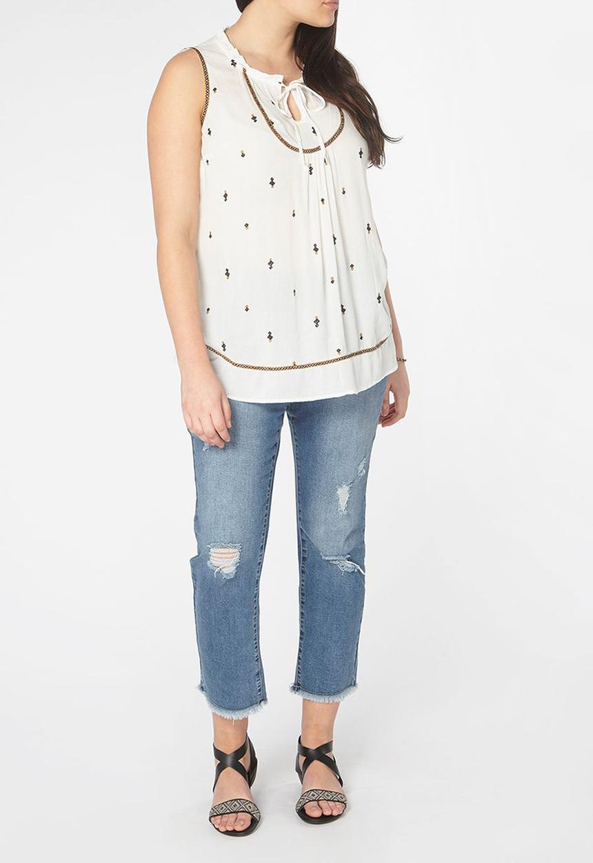 EVANS - Embroidery Detail Sleeveless Top White