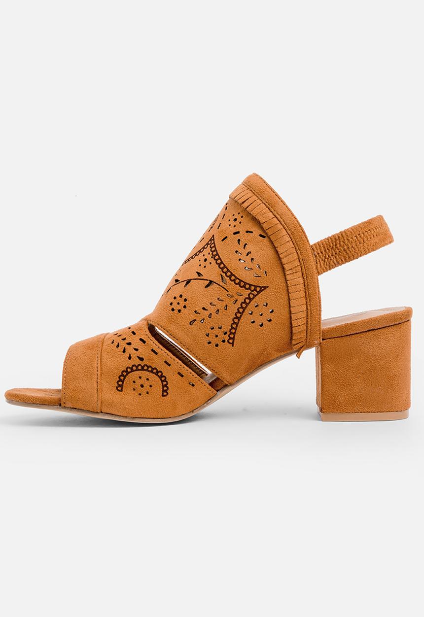 Jada - Laser cut detail heels - tan 
