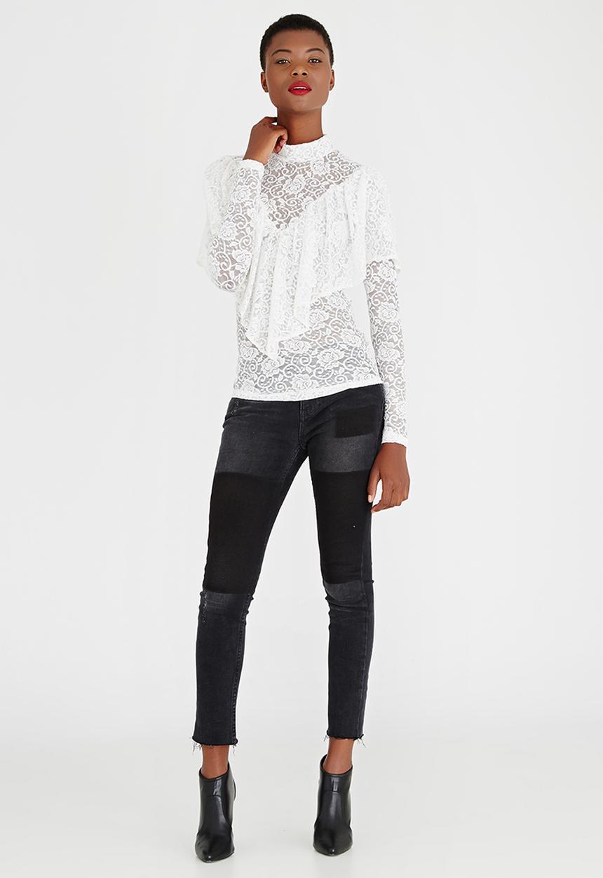 STYLE REPUBLIC - Lace Frill Top Cream