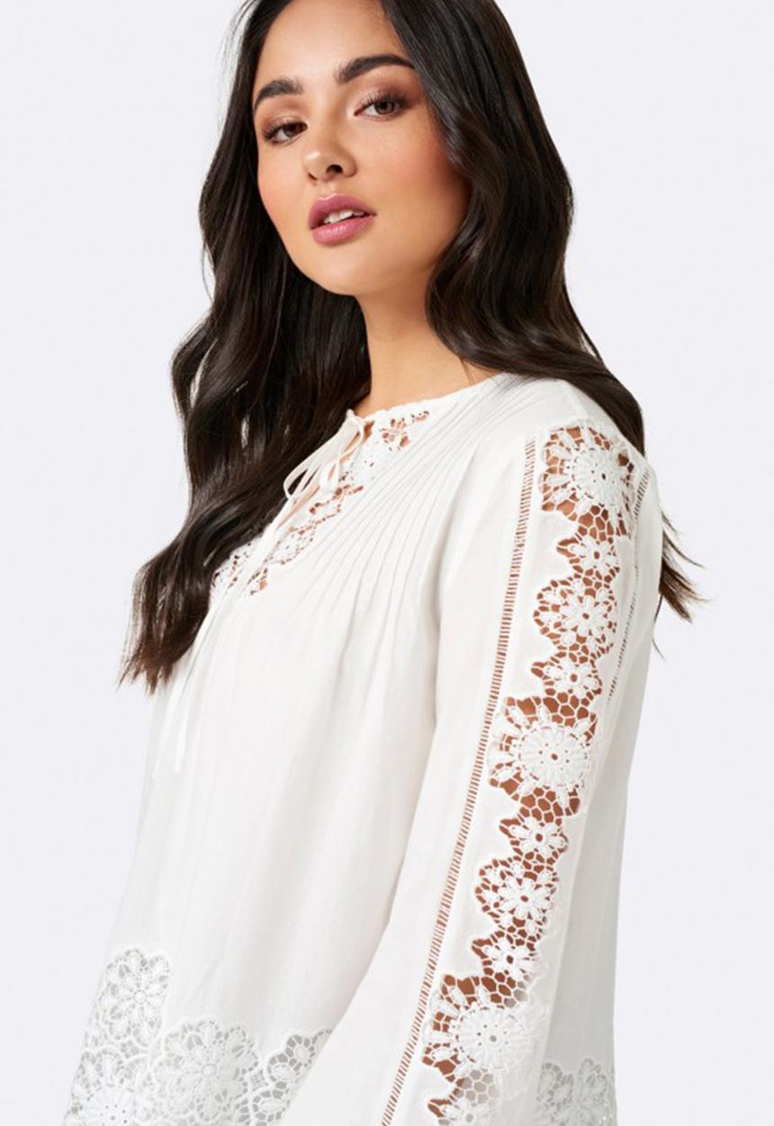 Forever New (Spree) - Lana Lace Floral Embroidery Blouse Off White