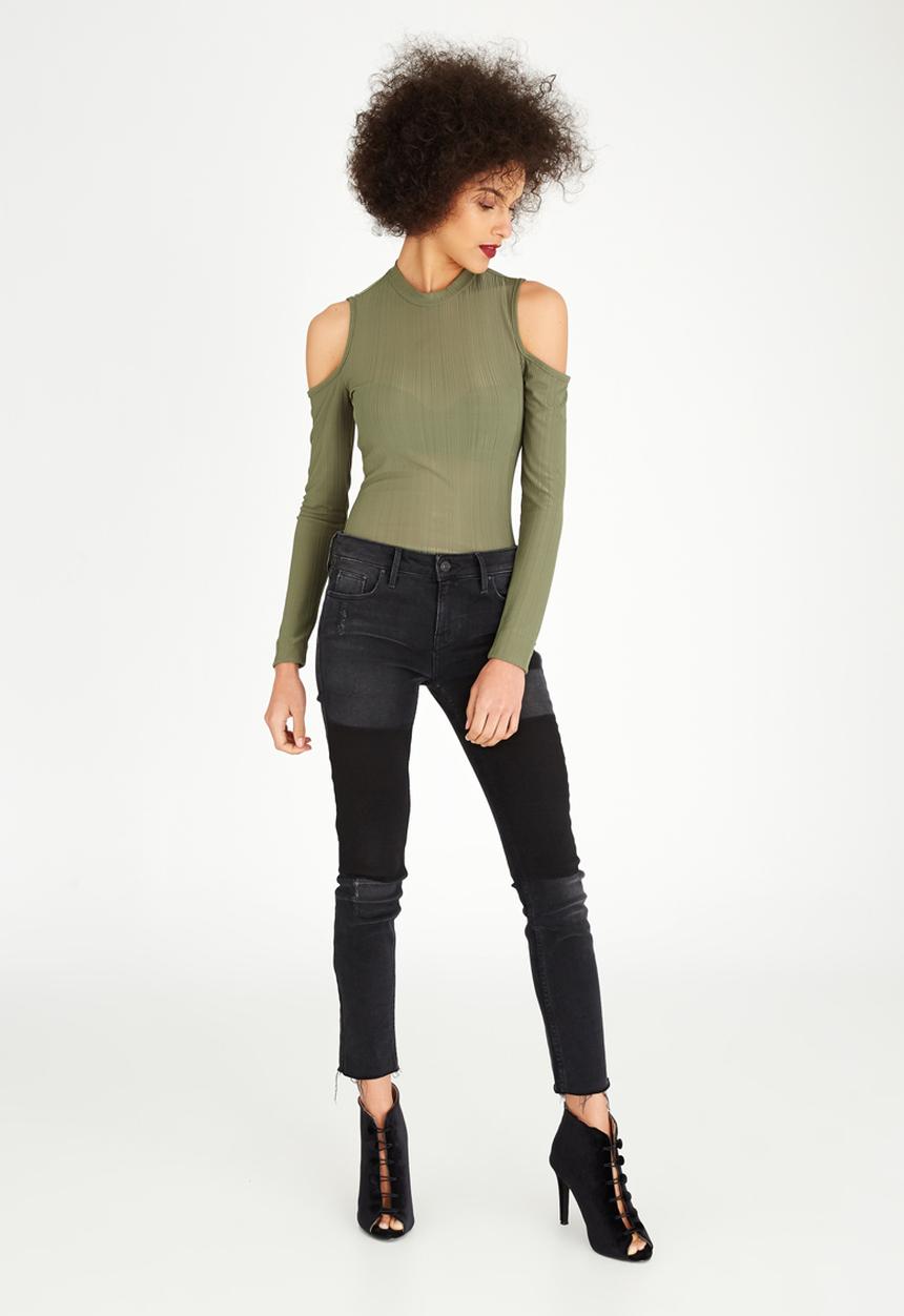 STYLE REPUBLIC - Cold Shoulder Bodysuit Dark Green