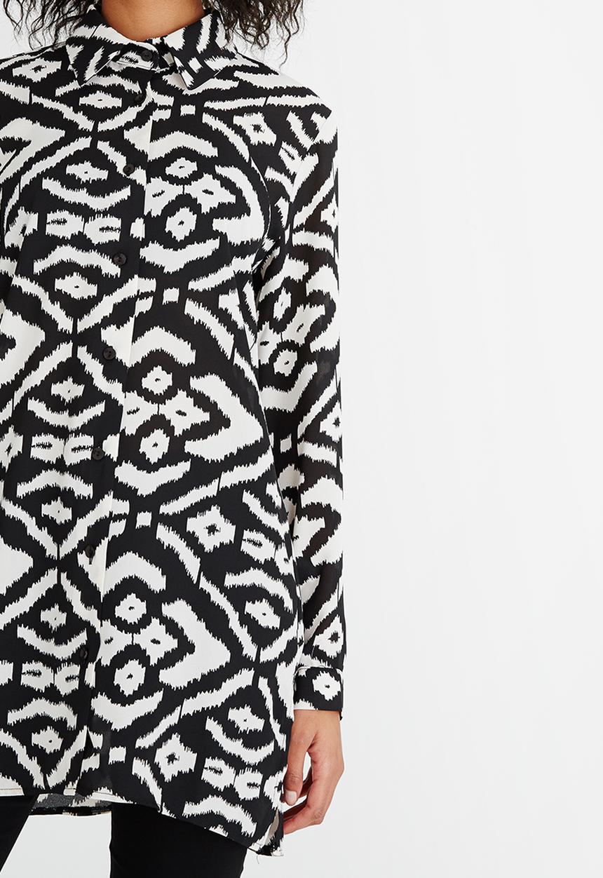 edit - Longer Length Shirt Black and White