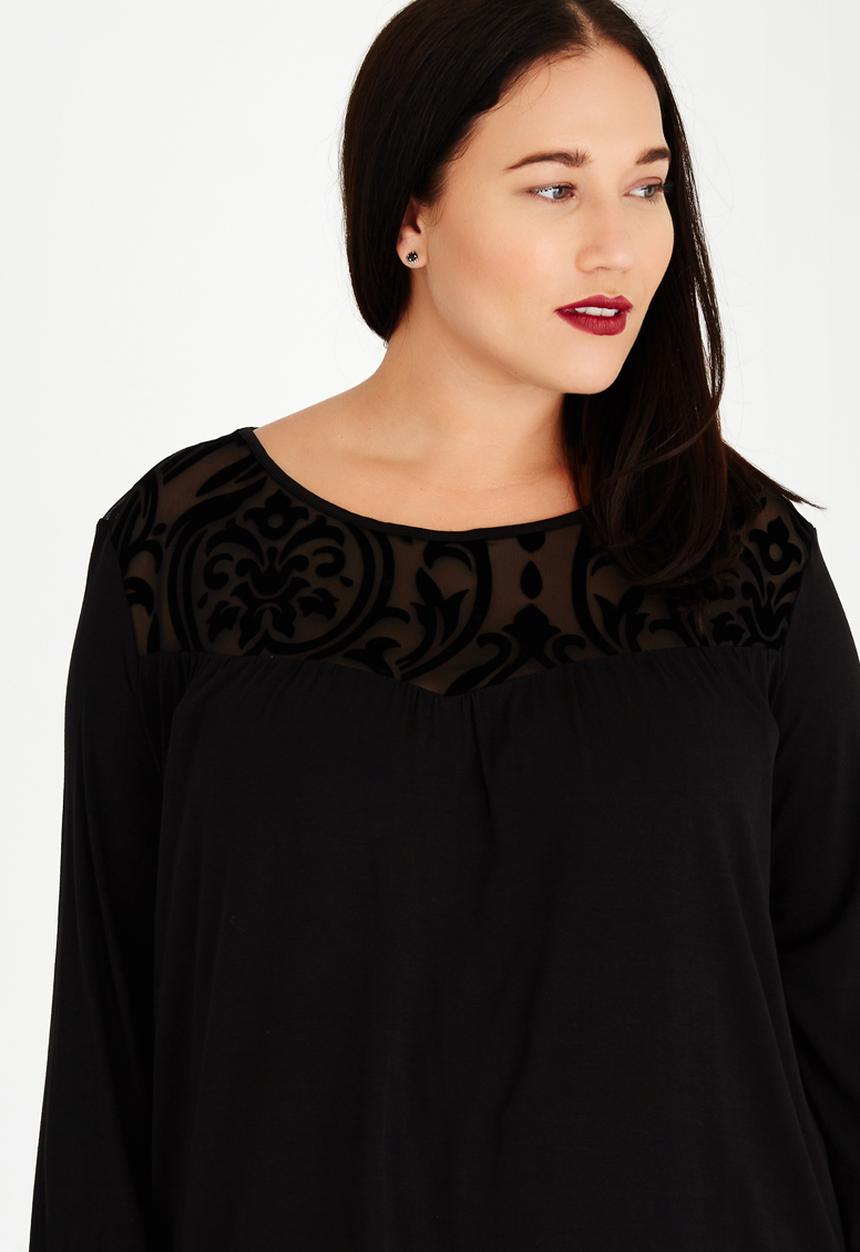 STYLE REPUBLIC PLUS - Embroidered Blouse Black