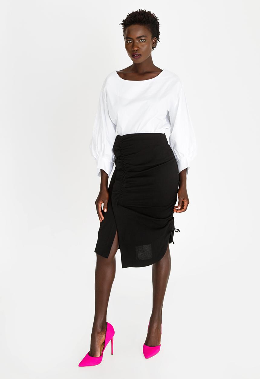 STYLE REPUBLIC - Ruched Detail Skirt Black