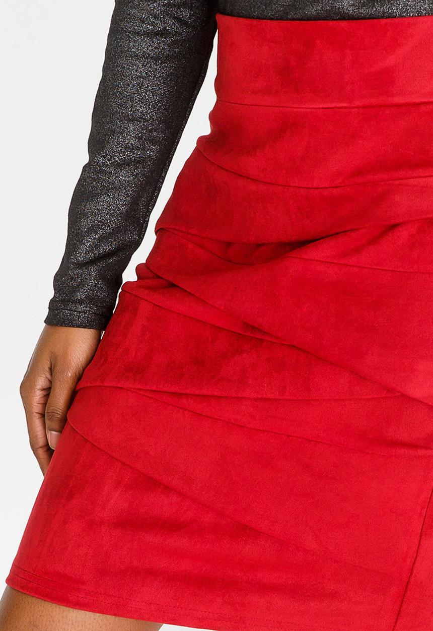 Revenge - Pleat Detail Skirt Burgundy