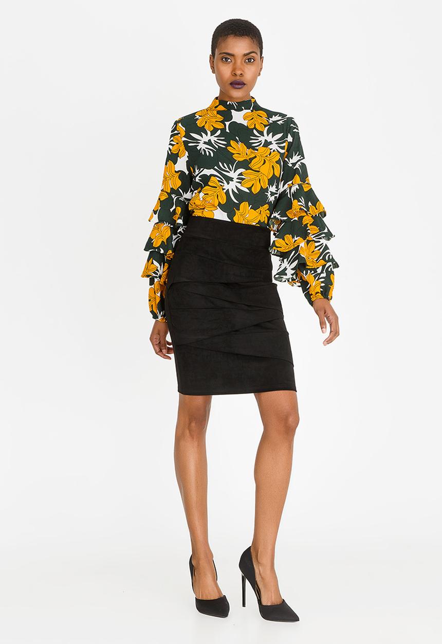 Revenge - Pleat Detail Skirt Black