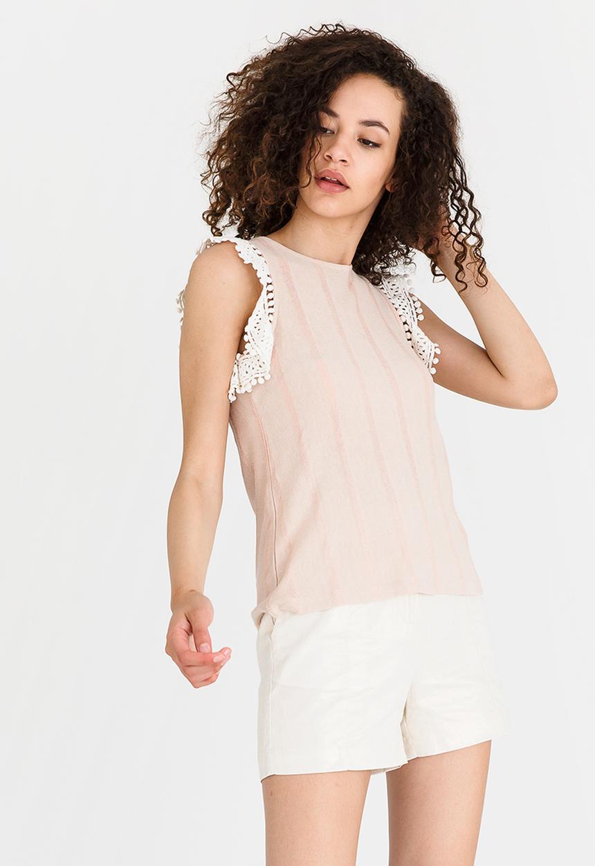 Vero Moda - Amari Lace Frill Top Beige