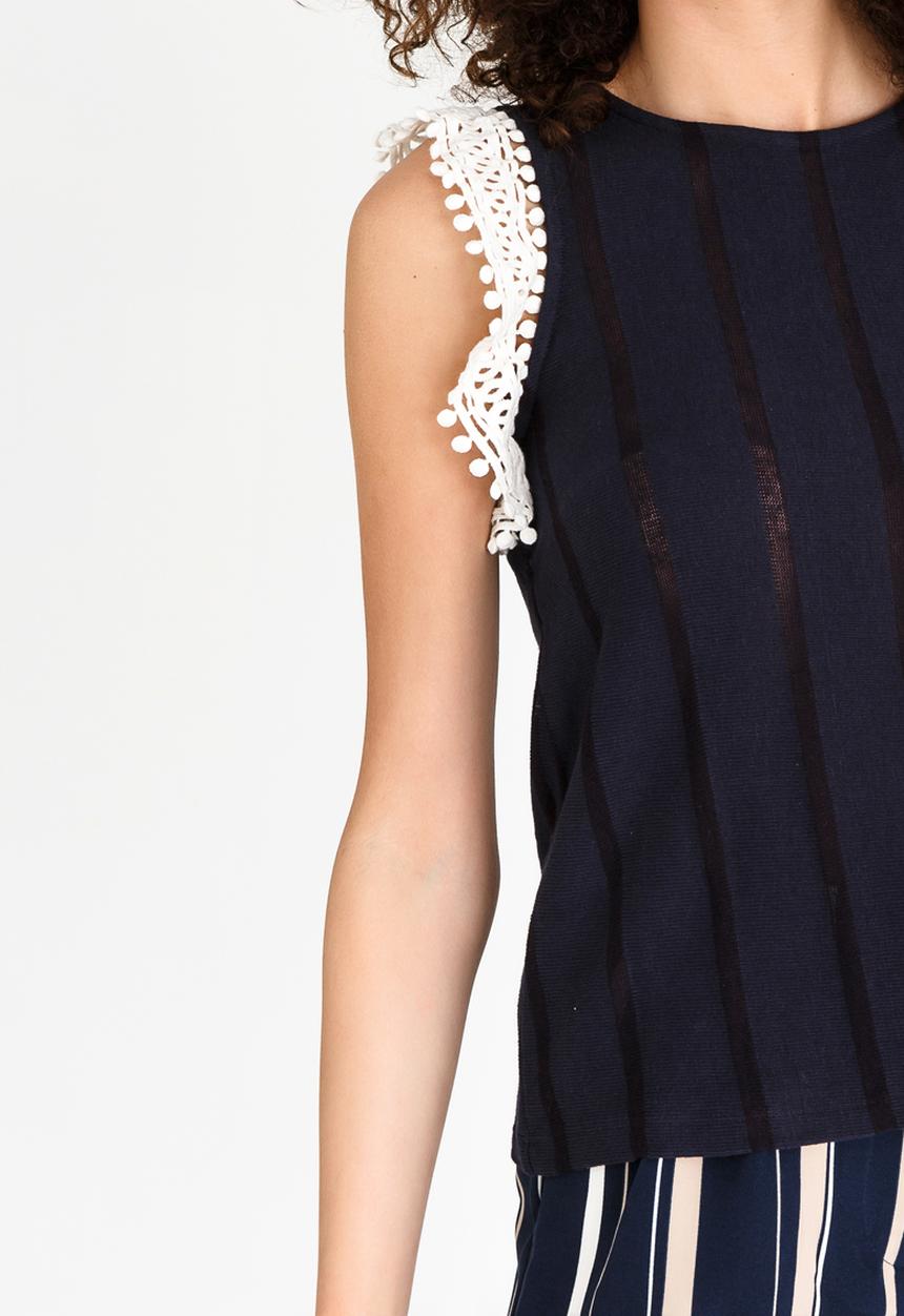 Vero Moda - Amari Lace Frill Top Navy
