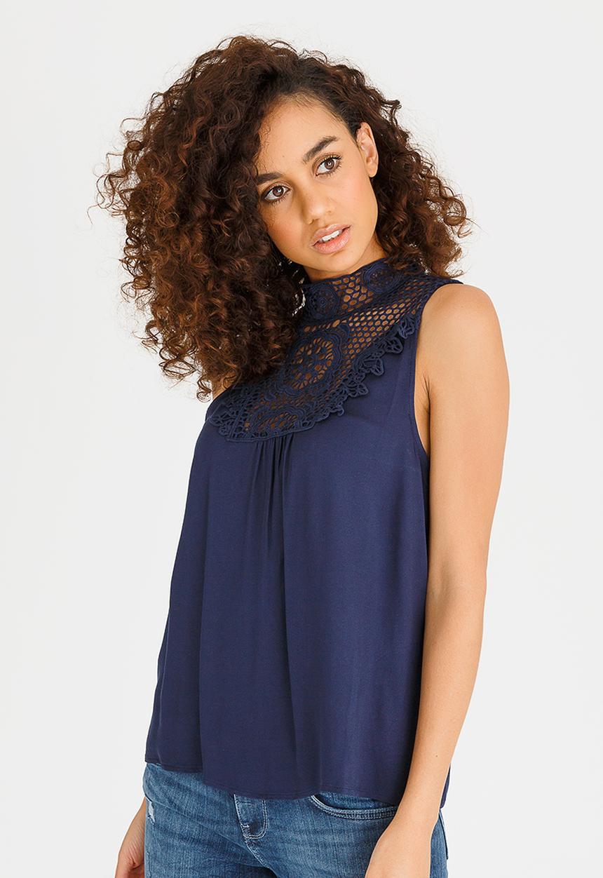 Vero Moda - Julina Lace Detail Top Navy