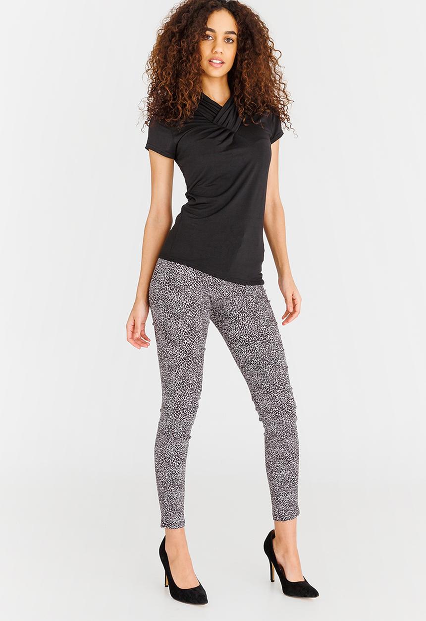edit - Neckline Detail Top Black
