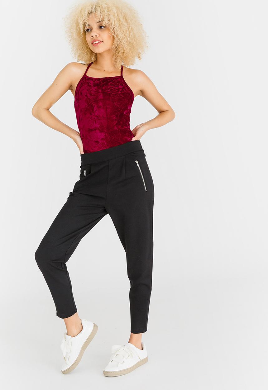 STYLE REPUBLIC - Square Neck Bodysuit Red
