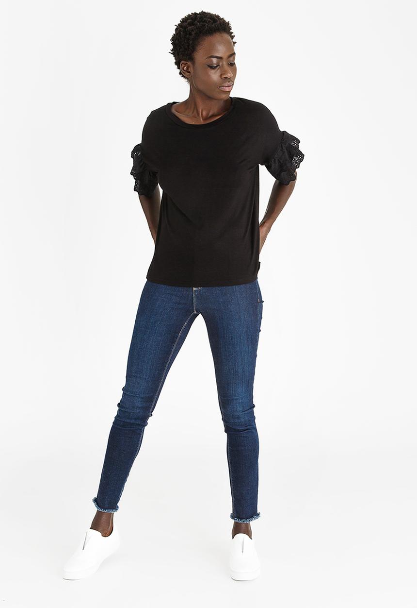 edit - T-shirt with Frilly Lace Sleeves Black