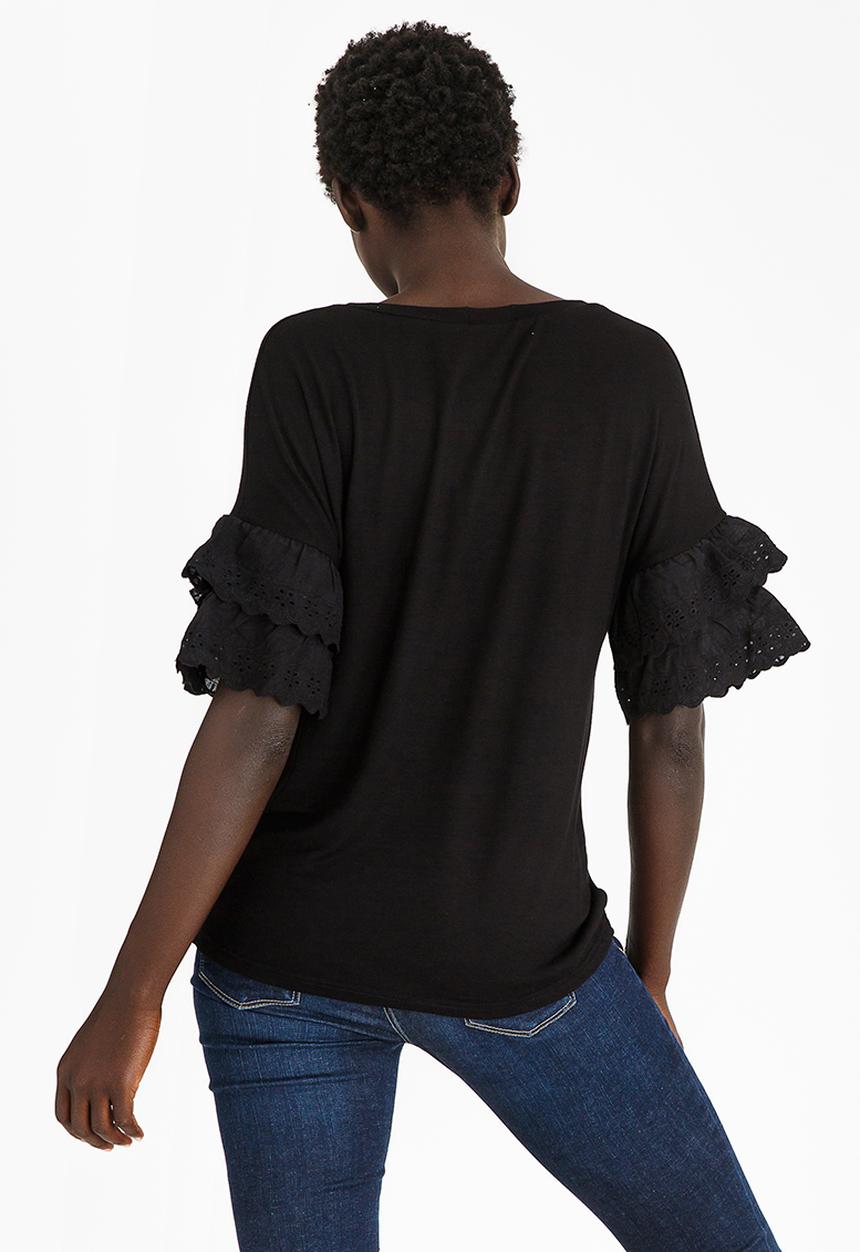 edit - T-shirt with Frilly Lace Sleeves Black