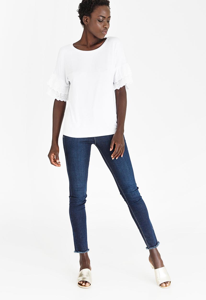 edit - T-shirt with Frilly Lace Sleeves White