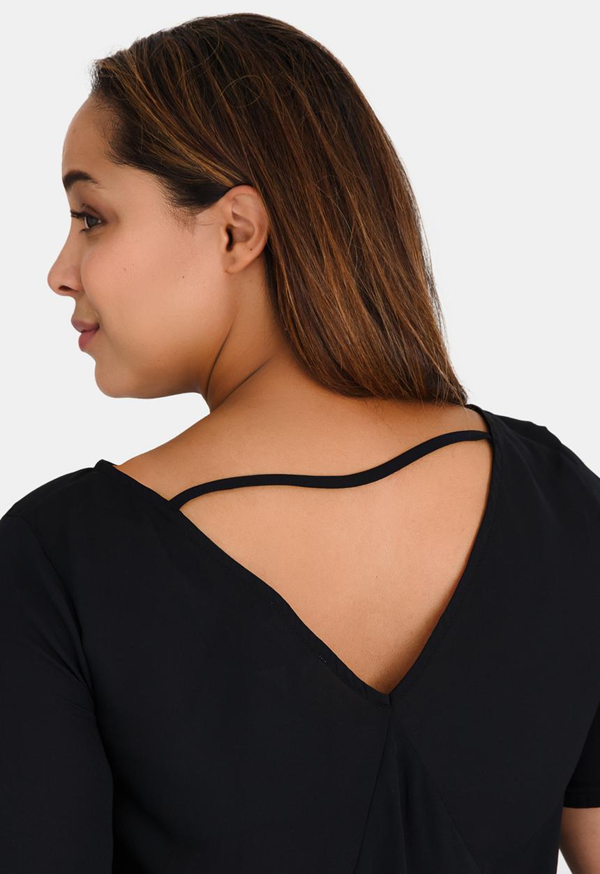 edit Plus - V-neck Back Woven Tee Black