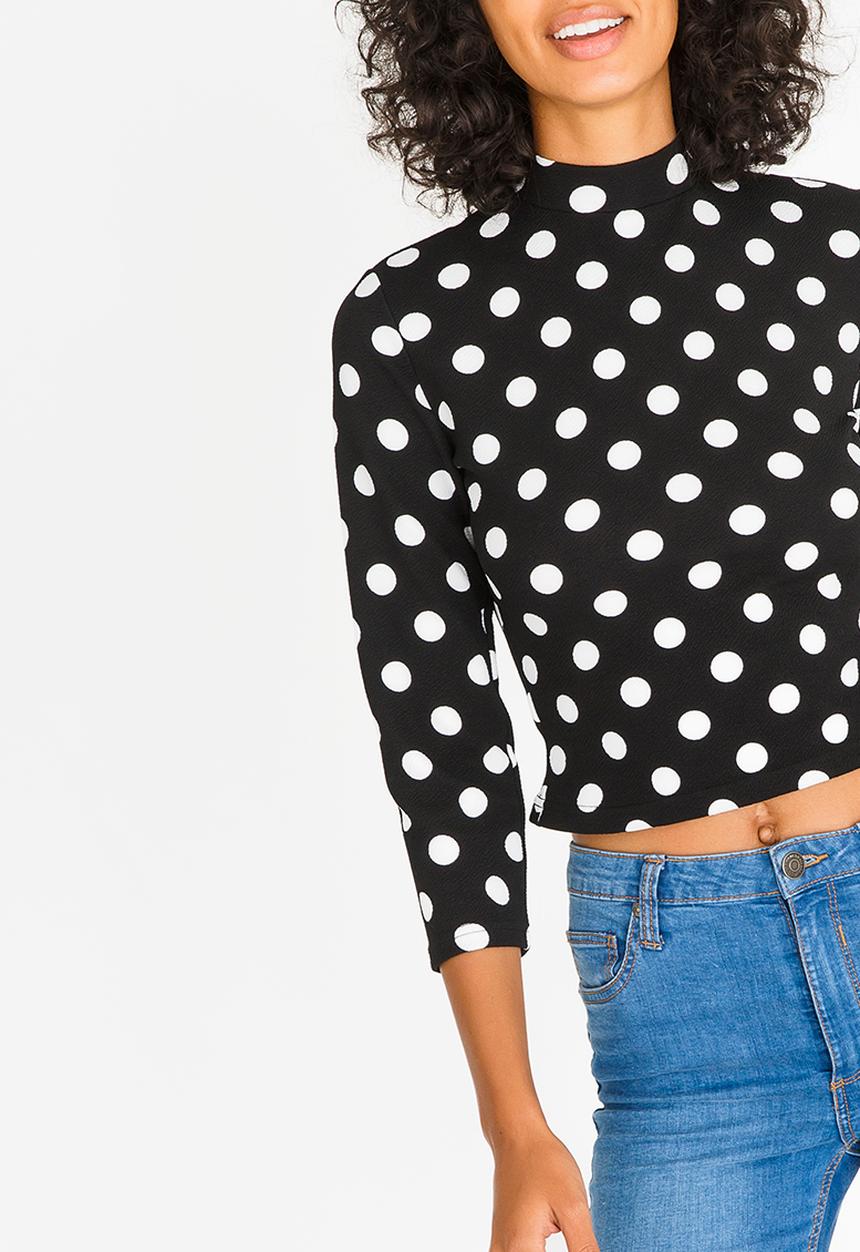 c(inch) - High  Neck Fitted T-shirt Black and White