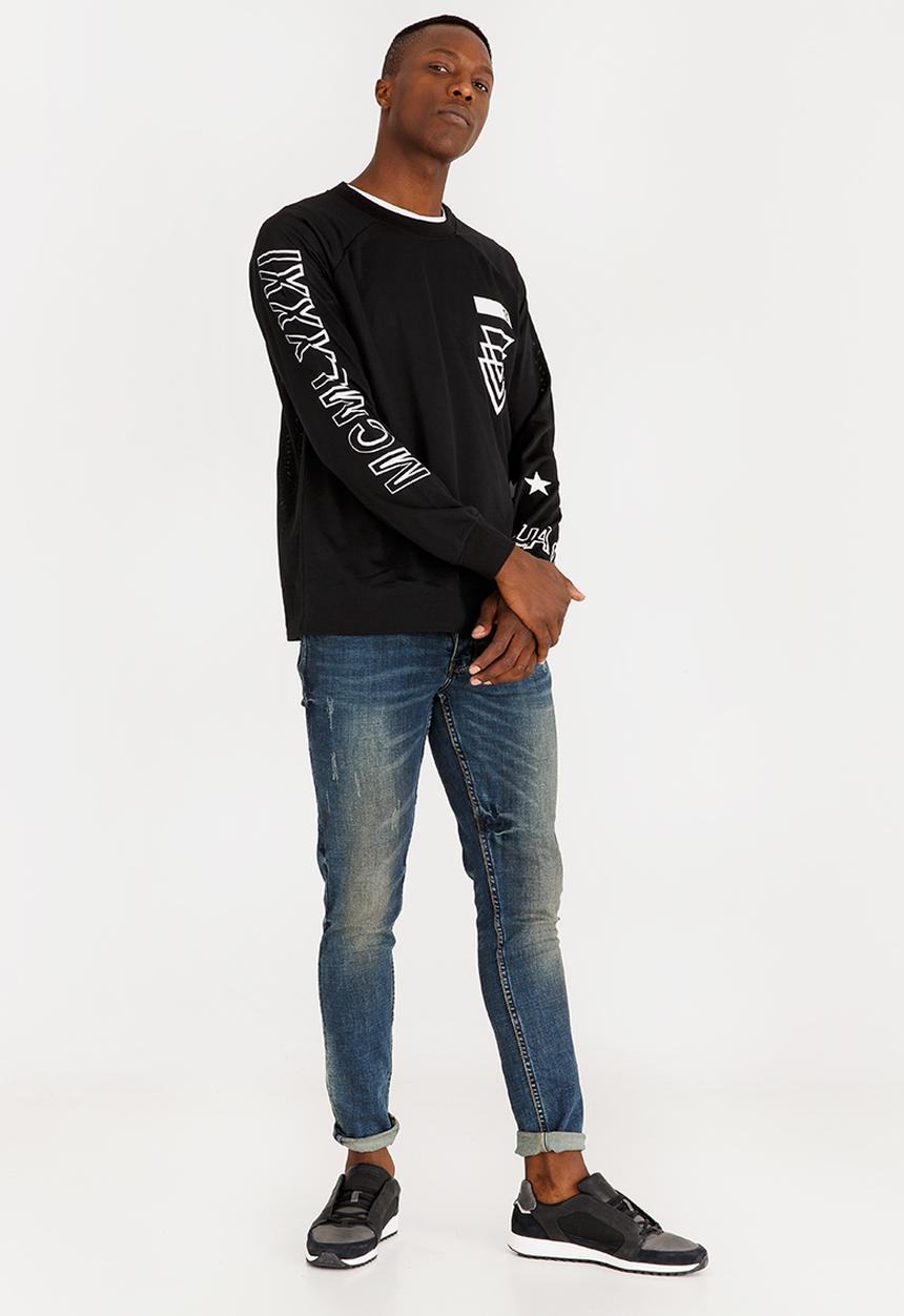GUESS - Explicit Active Capsule Tee Black and White