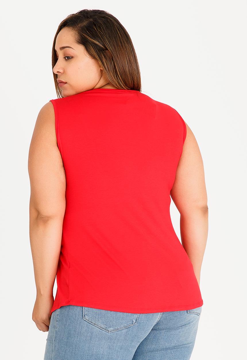 STYLE REPUBLIC PLUS - Twist Front Sleeveless Cami Red