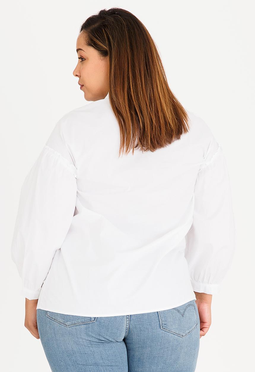 STYLE REPUBLIC PLUS - Embroidered Shirt White
