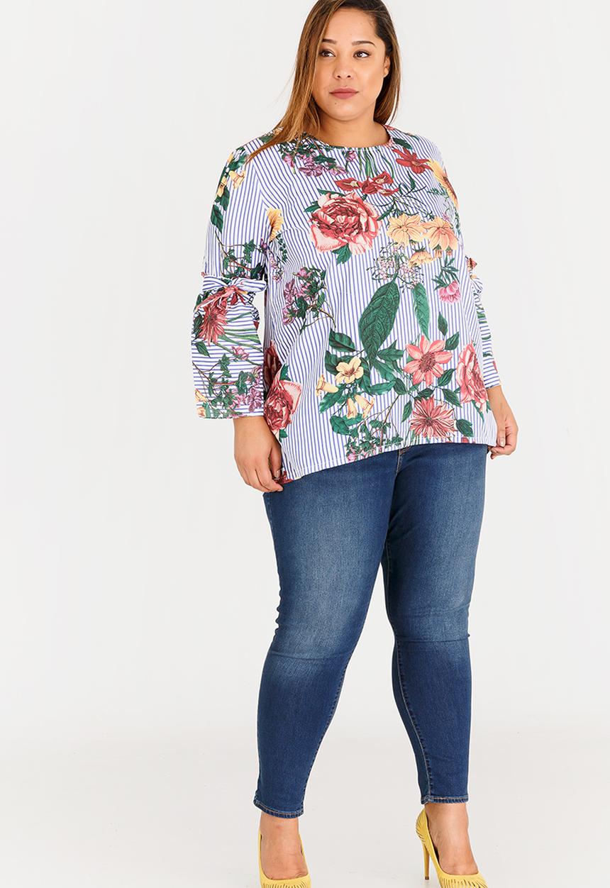 STYLE REPUBLIC PLUS - Floral and Stripe Print Blouse Blue and White
