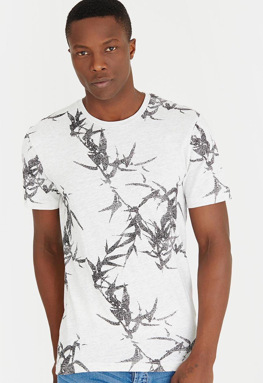 Only & Sons - Thorleif  Flower Print  Fitted Tshirt Cream