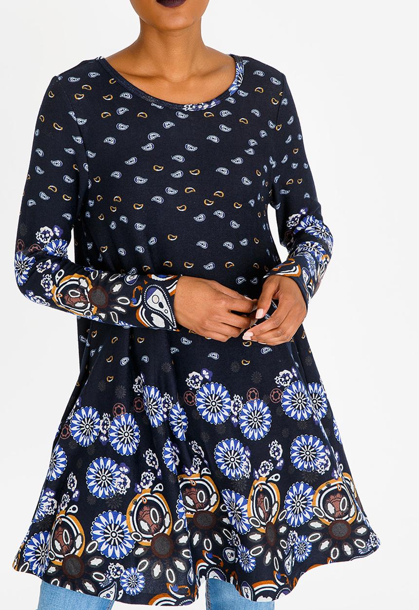 Revenge - Flare Detail Top Navy