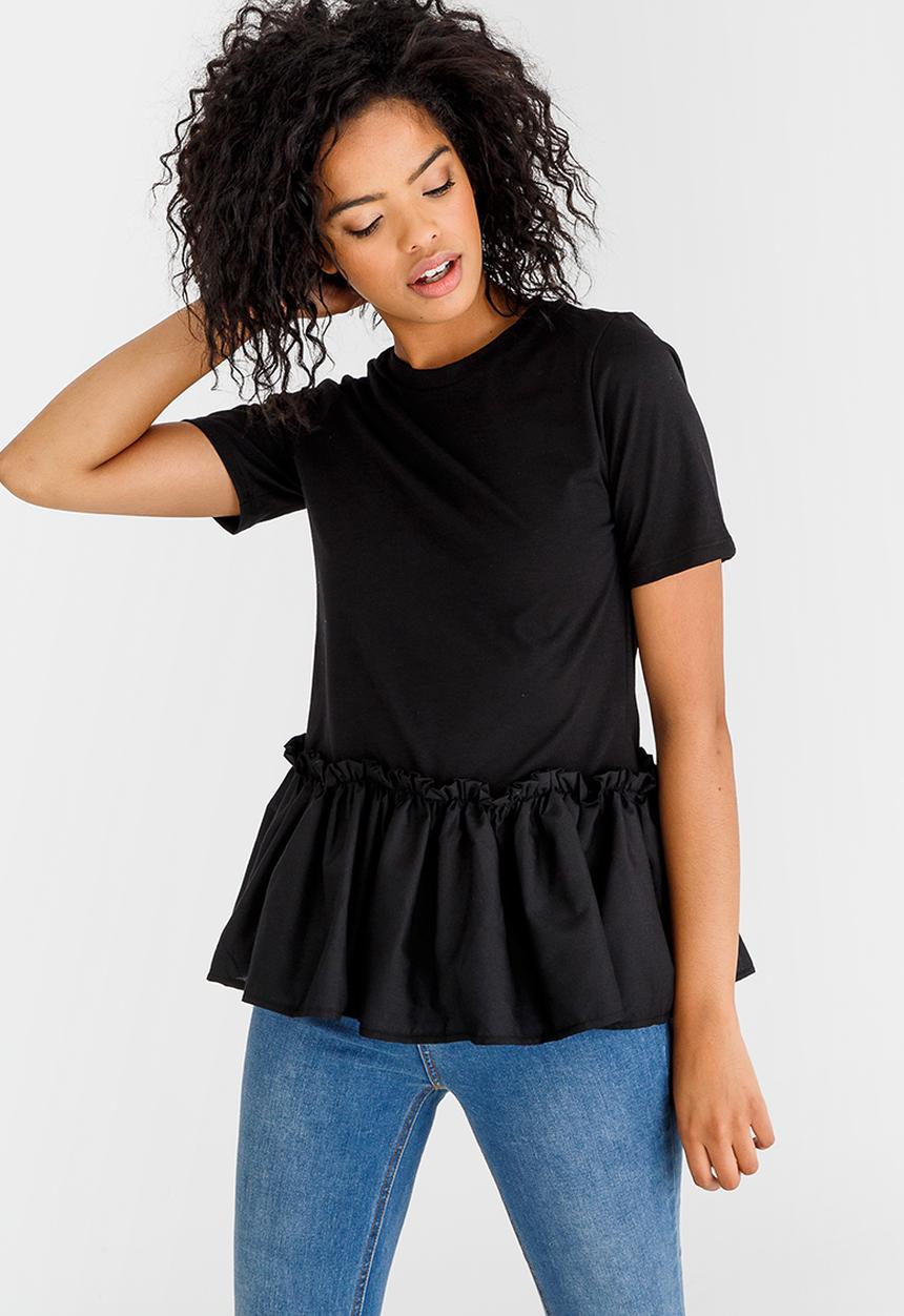 STYLE REPUBLIC - Frill Hem T-shirt Black