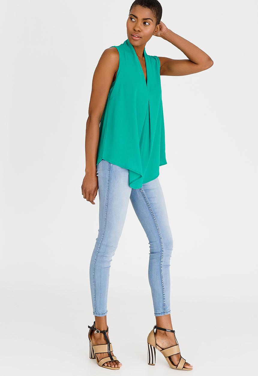 edit - V-Neckline Shell Top Green