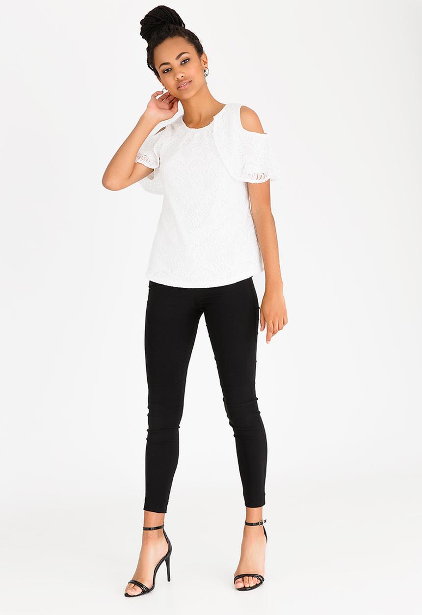 edit - Frilly Cold-shoulder T-shirt Cream
